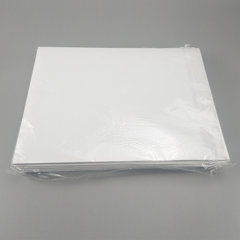 Білий фон DCR PAD